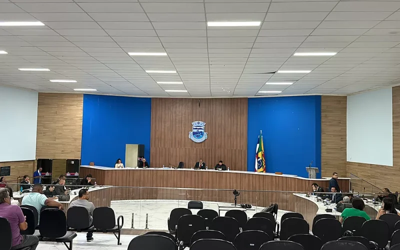 Câmara Municipal de Brumado altera cronograma para julgamento das contas do prefeito Eduardo Vasconcelos