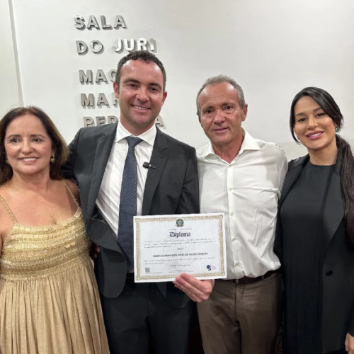 Fabrício Abrantes é diplomado prefeito de Brumado e reafirma compromisso com a população